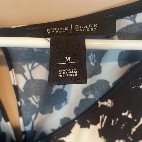 White House black market blouse - Picture 3 of 7